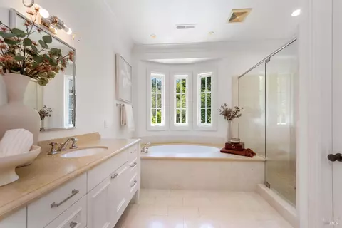 Bath - 7 Turnagain Rd, Kentfield, CA 94904 photo 4 of 8