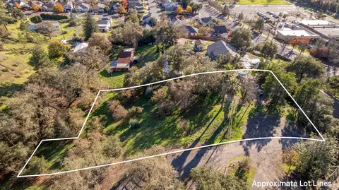 1584 Healdsburg Ave, Healdsburg, CA 95448