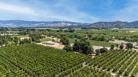 4215 Finley East Rd, Lakeport, CA 95453