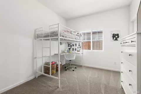 Bedroom - 1765 Butterfly Ln, Dixon, CA 95620 photo 5 of 8