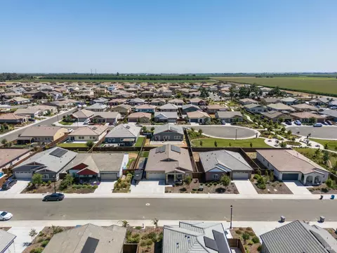 View/Area - 1765 Butterfly Ln, Dixon, CA 95620 photo 5 of 7