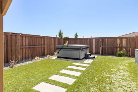 Exterior - 1765 Butterfly Ln, Dixon, CA 95620 photo 9 of 10