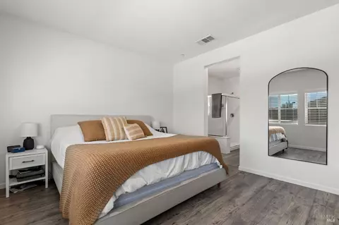 Bedroom - 1765 Butterfly Ln, Dixon, CA 95620 photo 2 of 8