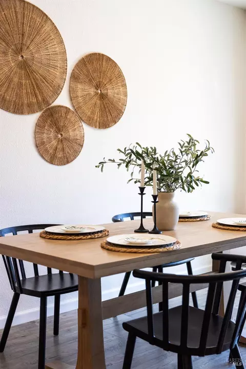 Dining - 1765 Butterfly Ln, Dixon, CA 95620 photo 2 of 2