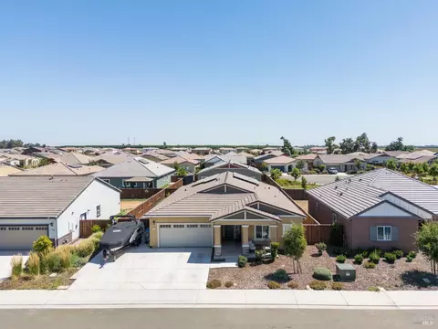 View/Area - 1765 Butterfly Ln, Dixon, CA 95620 photo 2 of 7