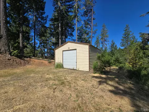 Exterior - 27160 Tuck Pl, Willits, CA 95490 photo 10 of 11