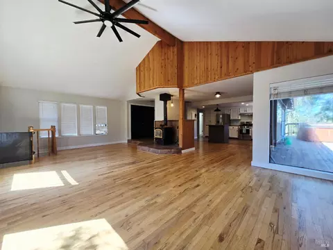Living - 27160 Tuck Pl, Willits, CA 95490 photo 3 of 9
