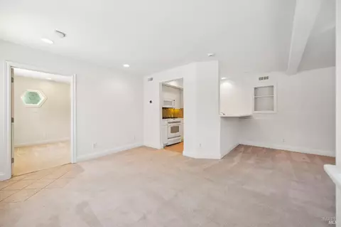Living - 810 Spring St, Sausalito, CA 94965 photo 7 of 7