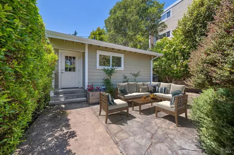Exterior - 810 Spring St, Sausalito, CA 94965 photo 10 of 17