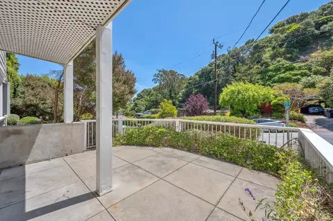 Exterior - 810 Spring St, Sausalito, CA 94965 photo 14 of 17
