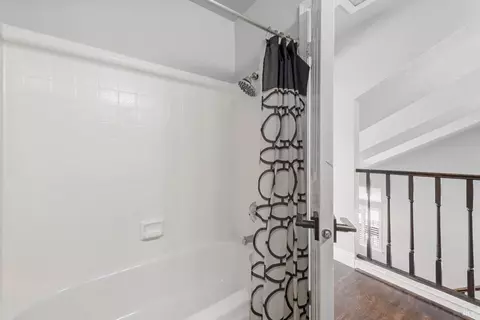 Bath - 5017 Perry Way, Antioch, CA 94531 photo 5 of 5