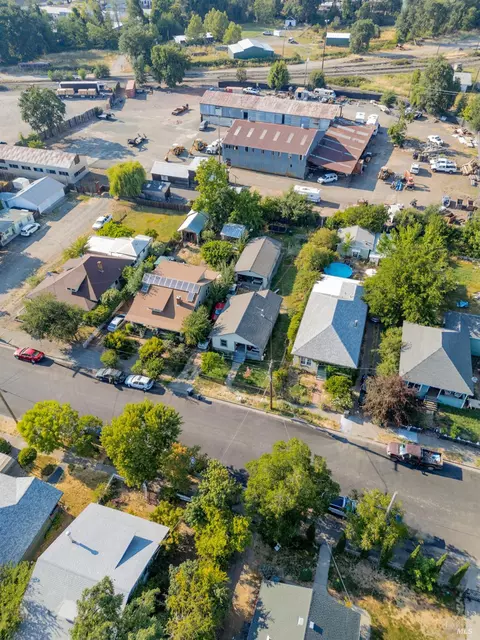 258 State St, Willits, CA 95490 photo 33