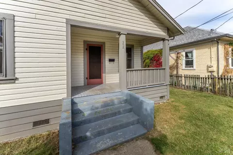 258 State St, Willits, CA 95490 photo 15