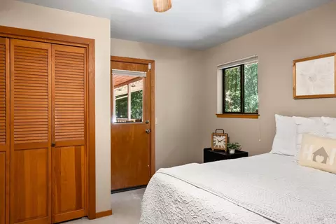 Bedroom - 1101 Perch Ln, Willits, CA 95490 photo 6 of 6