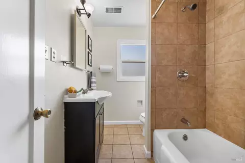 Bath - 2401 Alameda St, Vallejo, CA 94590 photo 4 of 5
