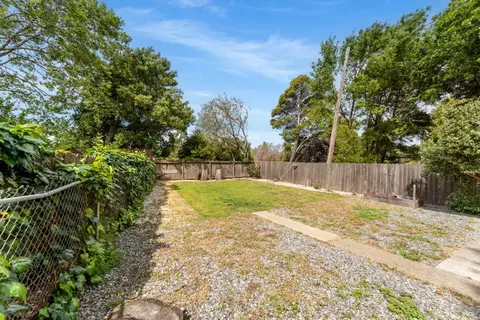 Exterior - 2401 Alameda St, Vallejo, CA 94590 photo 14 of 18