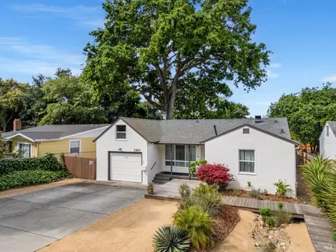 Exterior - 2401 Alameda St, Vallejo, CA 94590 photo 2 of 18