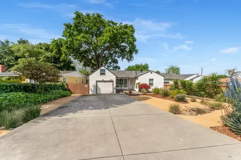 Exterior - 2401 Alameda St, Vallejo, CA 94590 photo 3 of 18