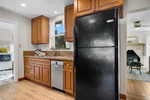 Kitchen - 2401 Alameda St, Vallejo, CA 94590 photo 4 of 7