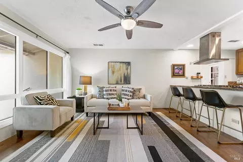 Living - 2401 Alameda St, Vallejo, CA 94590 photo 1 of 7