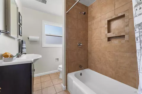 Bath - 2401 Alameda St, Vallejo, CA 94590 photo 5 of 5