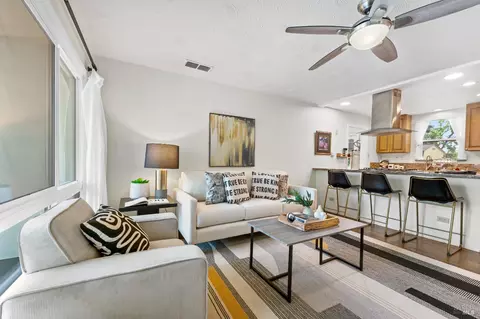 Living - 2401 Alameda St, Vallejo, CA 94590 photo 2 of 7