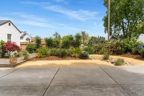 Exterior - 2401 Alameda St, Vallejo, CA 94590 photo 7 of 18