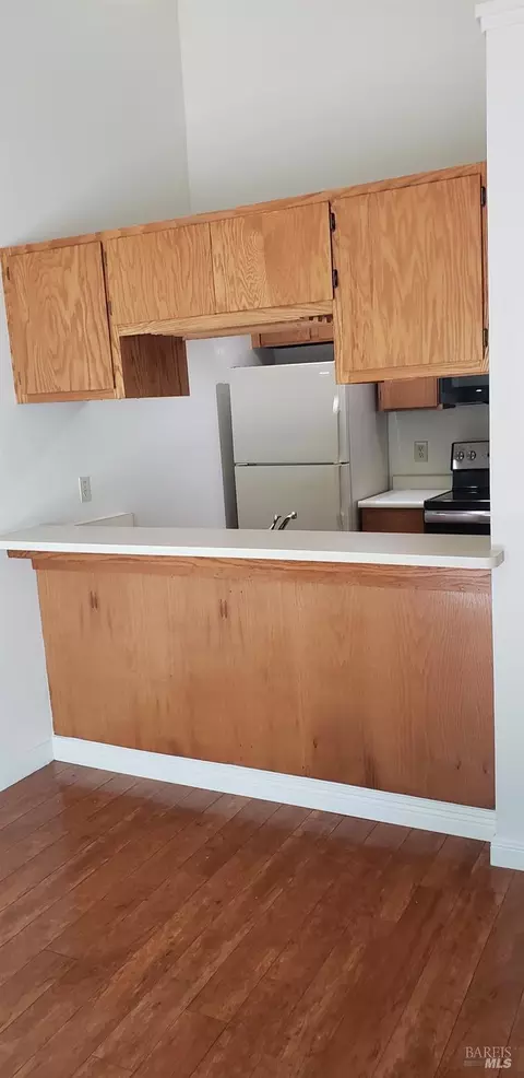 Kitchen - 224 Courtyards E, Windsor, CA 95492 photo 3 of 3