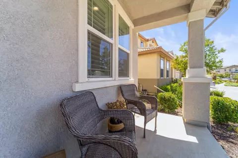 Exterior - 1409 Spur Ln, Fairfield, CA 94533 photo 3 of 6