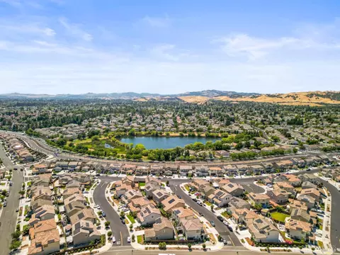 View/Area - 1409 Spur Ln, Fairfield, CA 94533 photo 1 of 3
