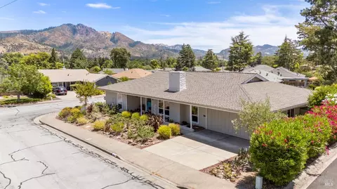 504 Deerfield Pl, Santa Rosa, CA 95409