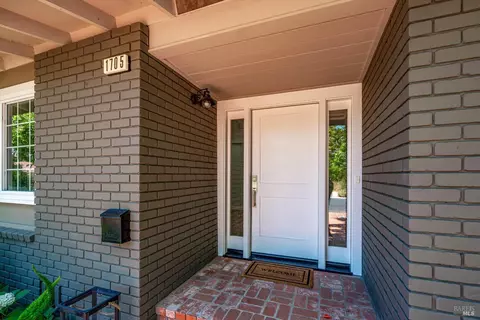 Entry Way - 1705 Adele St, Calistoga, CA 94515 photo 2 of 2