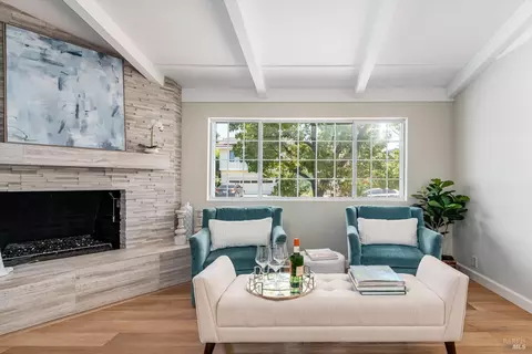 Living - 1705 Adele St, Calistoga, CA 94515 photo 1 of 5