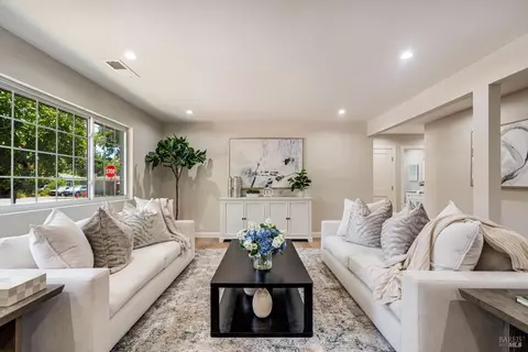 Living - 1705 Adele St, Calistoga, CA 94515 photo 4 of 5