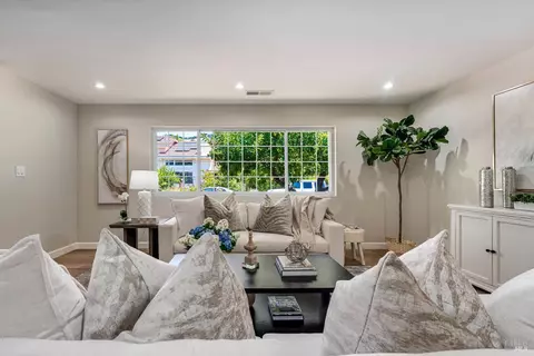 Living - 1705 Adele St, Calistoga, CA 94515 photo 5 of 5