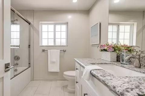 Bath - 1705 Adele St, Calistoga, CA 94515 photo 2 of 5