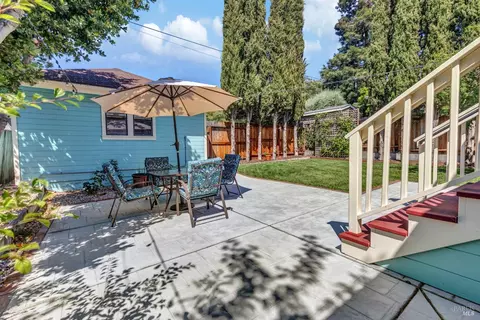 325 E K St, Benicia, CA 94510 photo 8