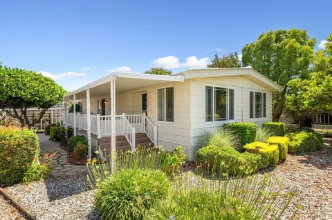 34 Hacienda Dr, Napa, CA 94558