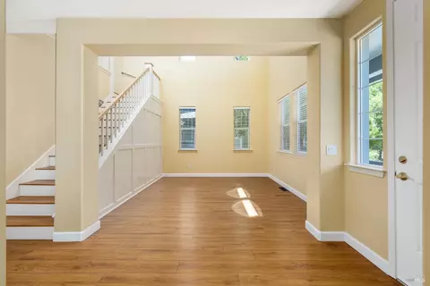 Living - 520 Morgan Woods Ct, Windsor, CA 95492 photo 1 of 3