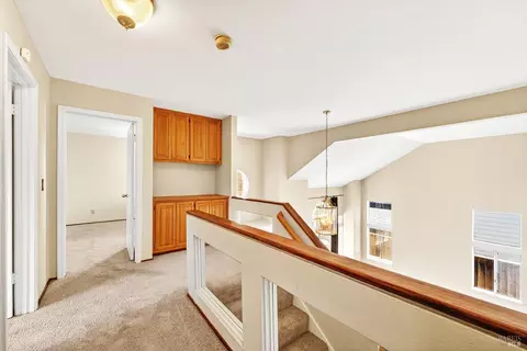 Entry Way - 908 S Regatta Dr, Vallejo, CA 94591 photo 4 of 5