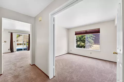 Entry Way - 908 S Regatta Dr, Vallejo, CA 94591 photo 3 of 5