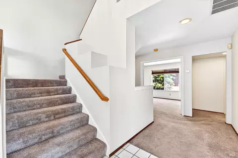 Entry Way - 908 S Regatta Dr, Vallejo, CA 94591 photo 1 of 5