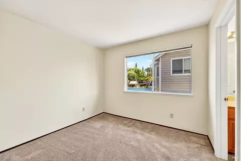 Bedroom - 908 S Regatta Dr, Vallejo, CA 94591 photo 5 of 7