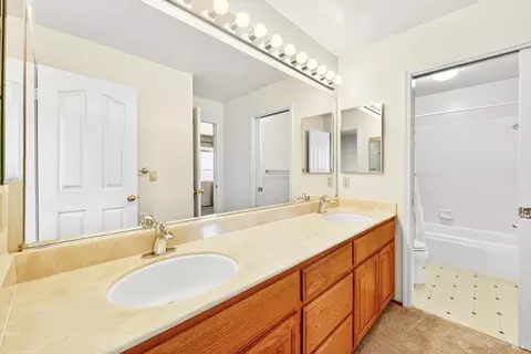 Bath - 908 S Regatta Dr, Vallejo, CA 94591 photo 2 of 3