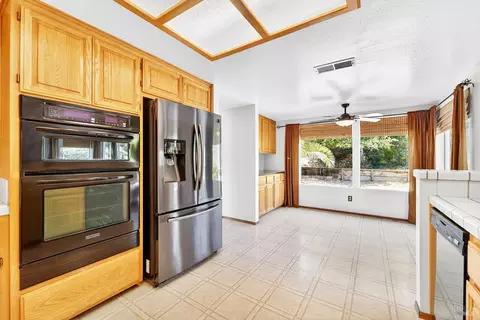 Kitchen - 908 S Regatta Dr, Vallejo, CA 94591 photo 3 of 3
