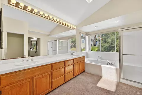Bath - 908 S Regatta Dr, Vallejo, CA 94591 photo 3 of 3