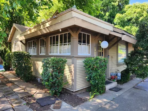 1880 Virginia Ave, Novato, CA 94945