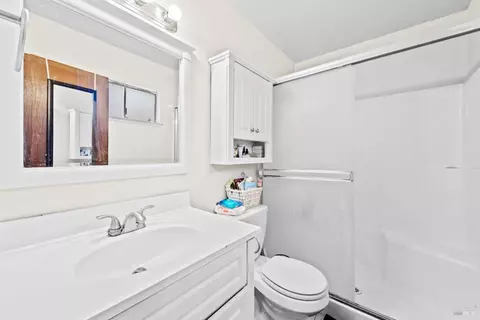Bath - 320 Serrano Ct, Fairfield, CA 94533 photo 3 of 3