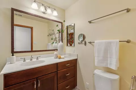Bath - 85 Buckingham Dr, Moraga, CA 94556 photo 3 of 5