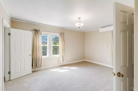 Bedroom - 615 Central Ave, Vallejo, CA 94590 photo 3 of 10